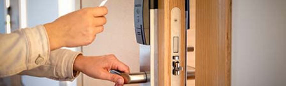 4 Reasons to Consider Adding Keyless Locks at Your Business